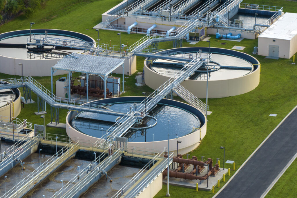 Bentonite and Magnesite for water treatment